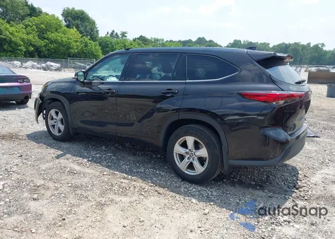 2021 Toyota Highlander Le z USA, uszkodzony, nr VIN 5TDBZRBHXMS156006